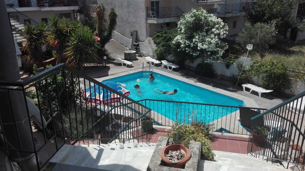 Star Apartment Kallithea  ภายนอก รูปภาพ